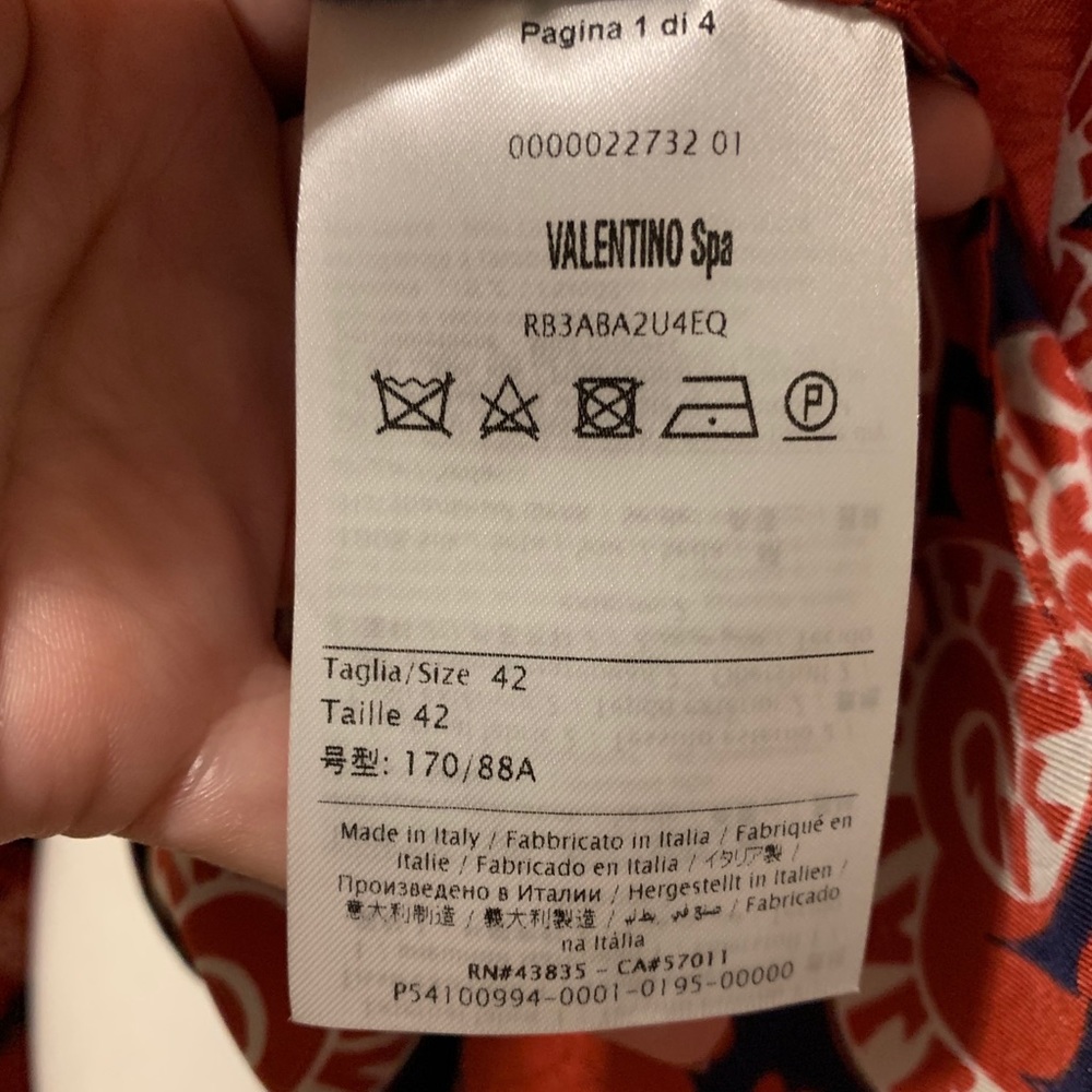 100% silk Valentino shirt/dress - Picture 14 of 16